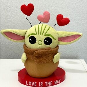 Star Wars The Mandalorian Grogu Baby Yoda Table Decor Hearts Love Is The Way